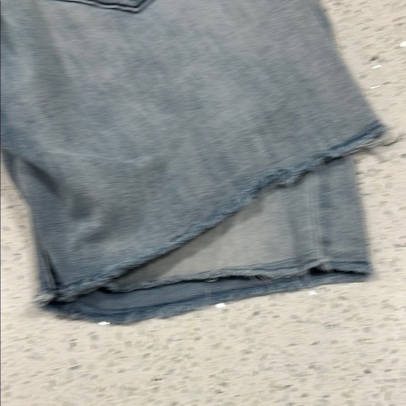 LEVI'S Distressed Stretch Comfort Men's Raw Hem Denim Shorts Size Medium 34” - Picture 2 of 12